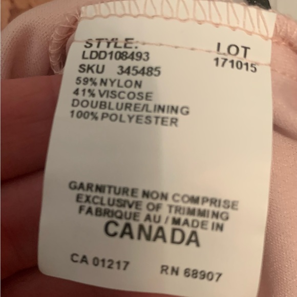 Le Chateau Dress - Picture 3 of 5